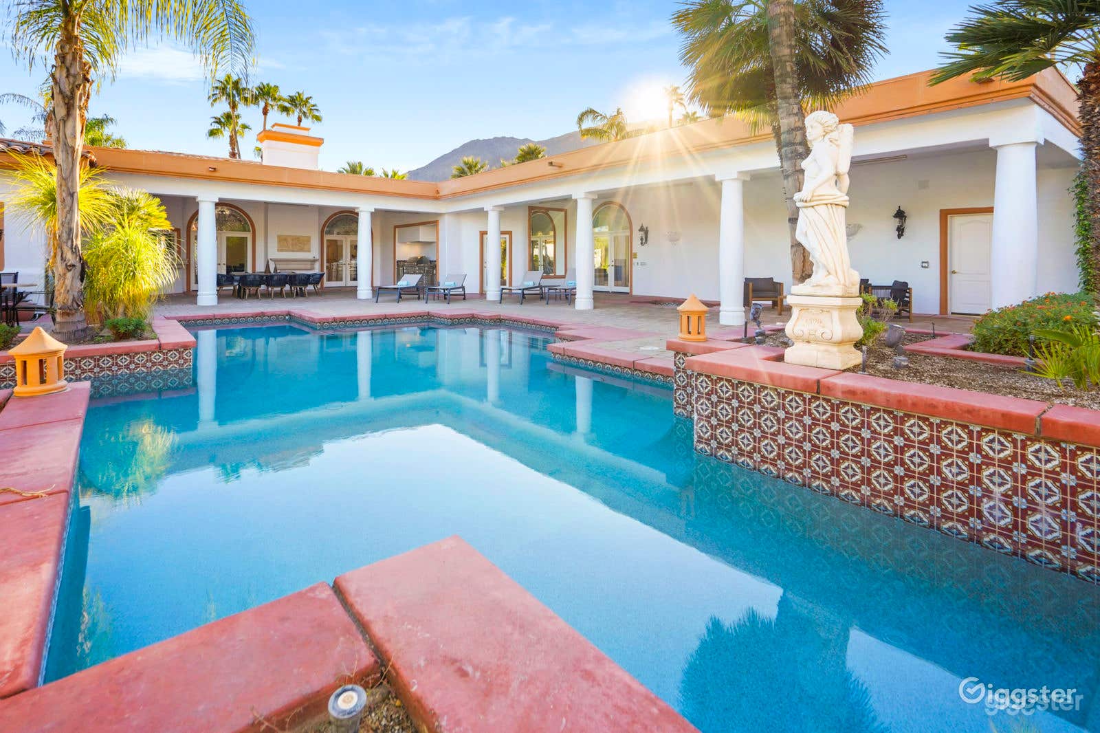 Charming, private pool with amazing views Photo 2