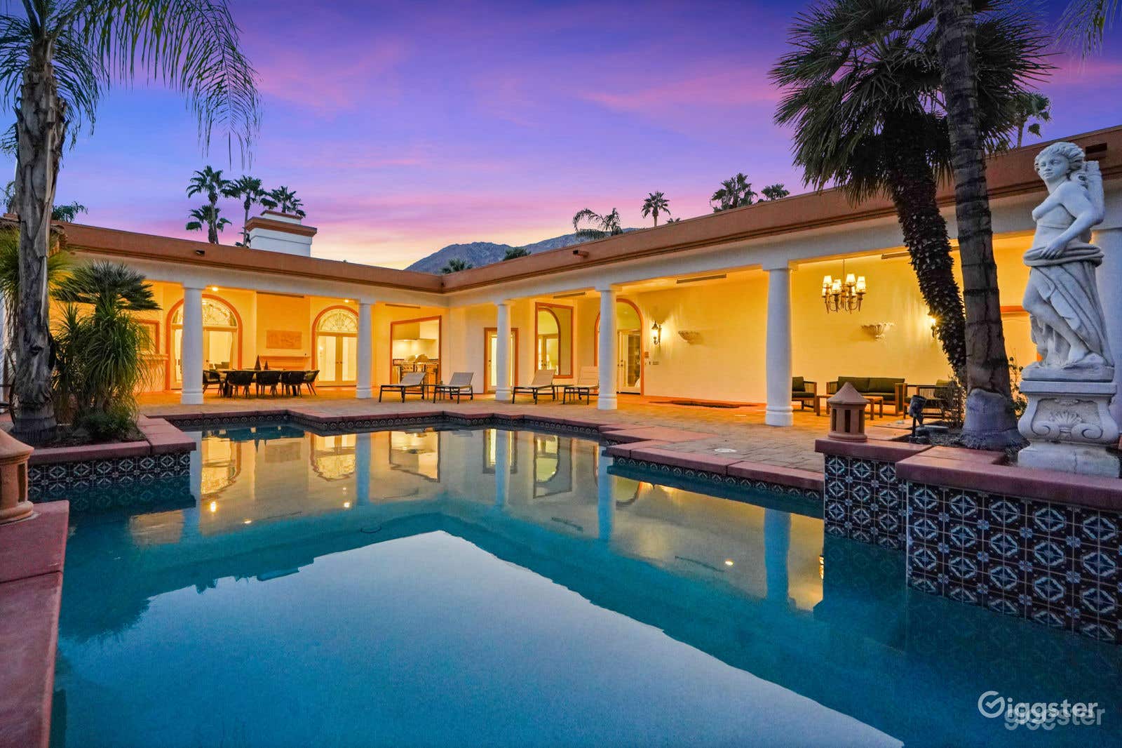 Charming, private pool with amazing views Photo 1