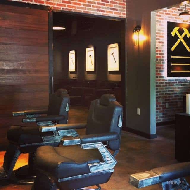 Spacious Modern Salon in Echo Park, Los Angeles Photo 4