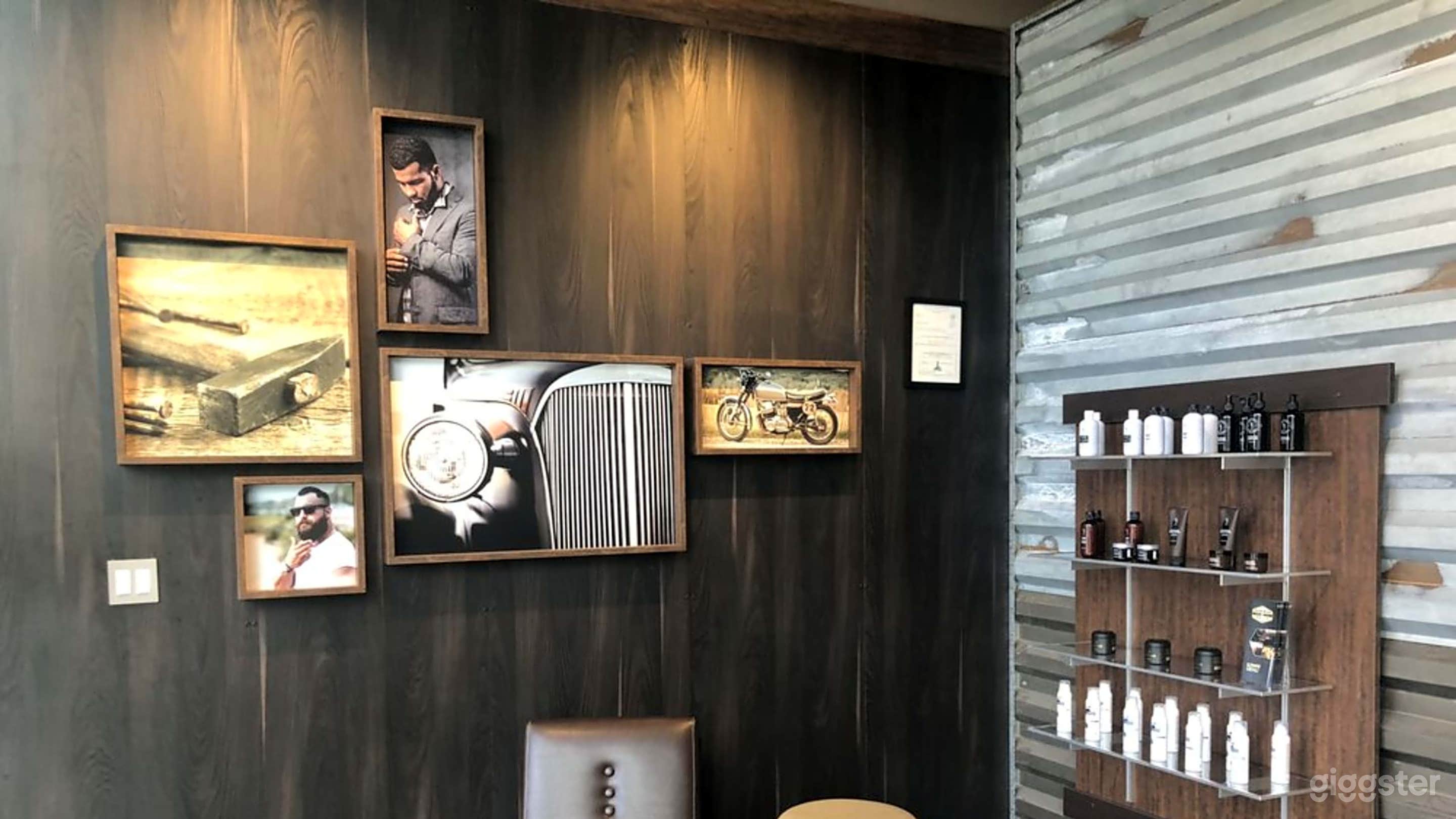 Spacious Modern Salon in Echo Park, Los Angeles Photo 2