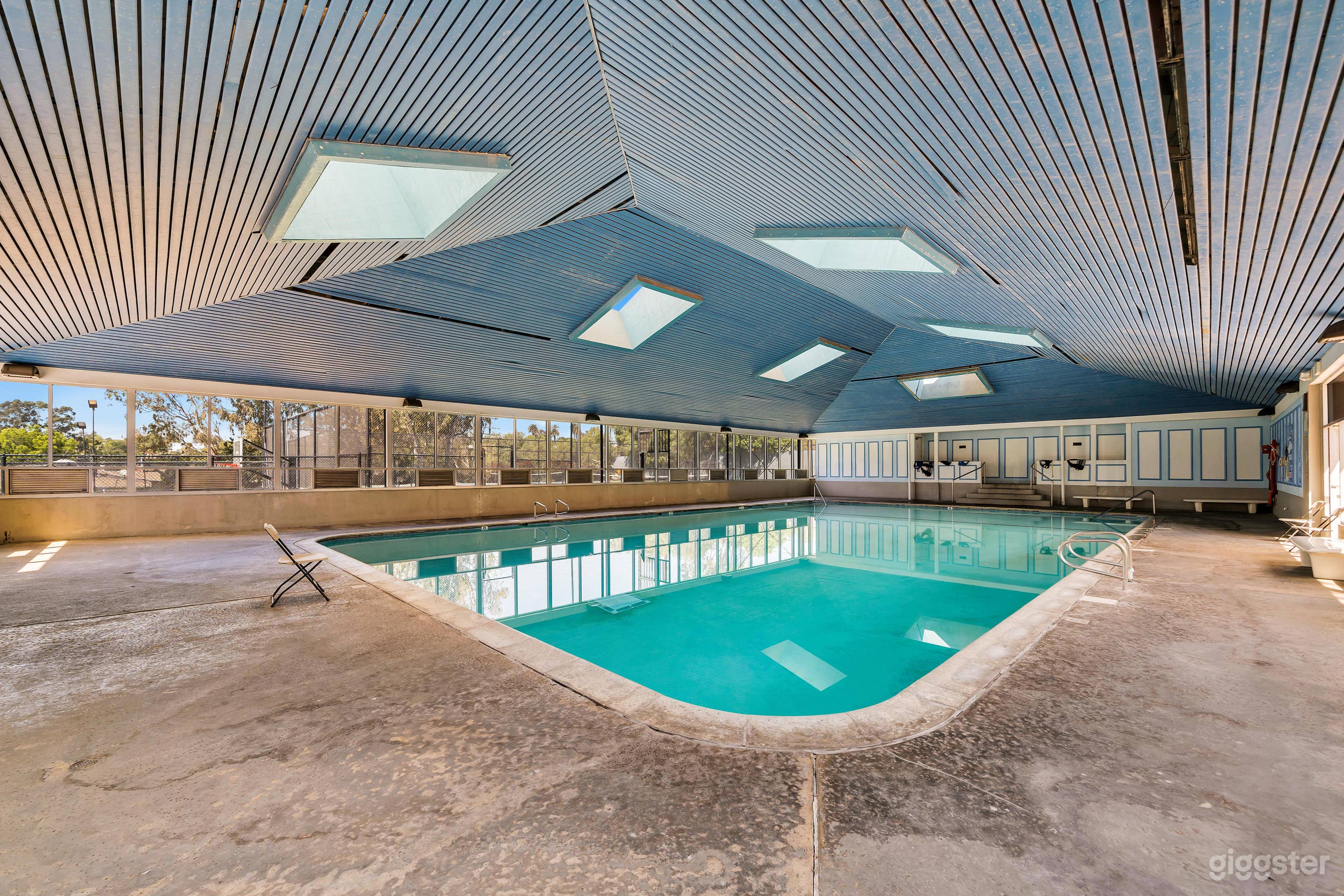 STATE OF THE ART CAMPUS FOR PRODUCTION SWIM POOL Photo 4