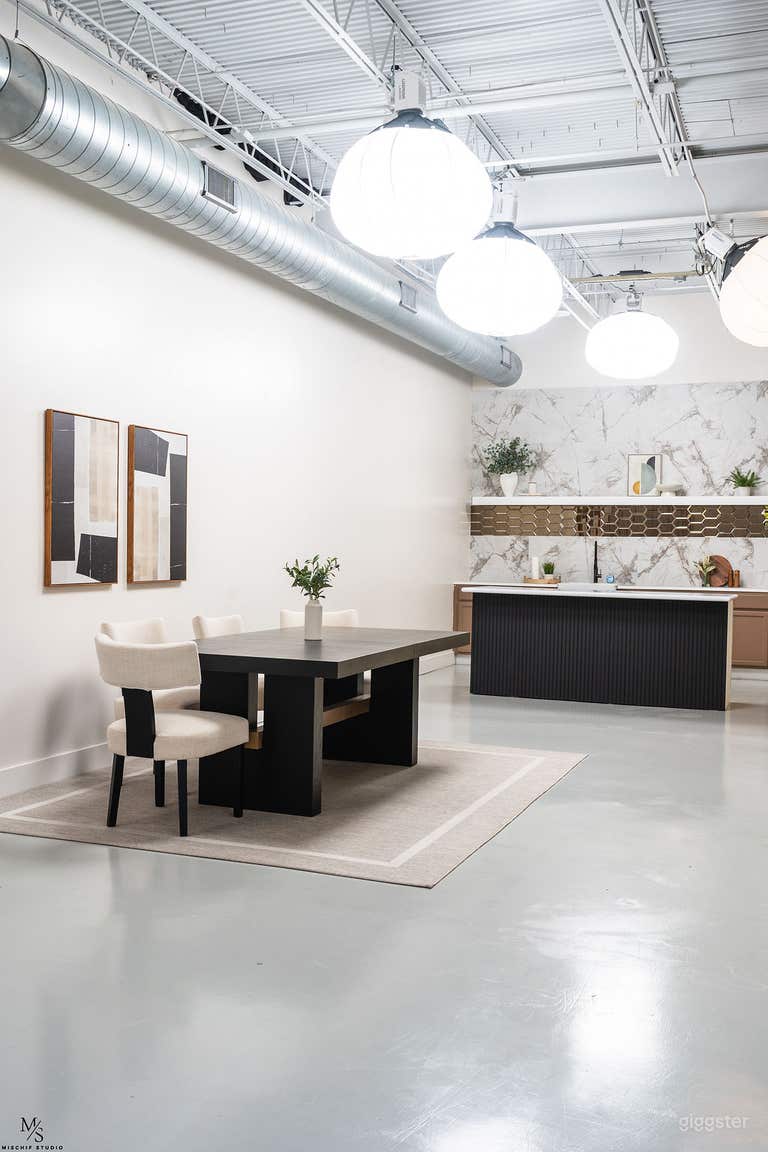  NEW Pre-lit Content Studio for Video, Photos + Podcasts 