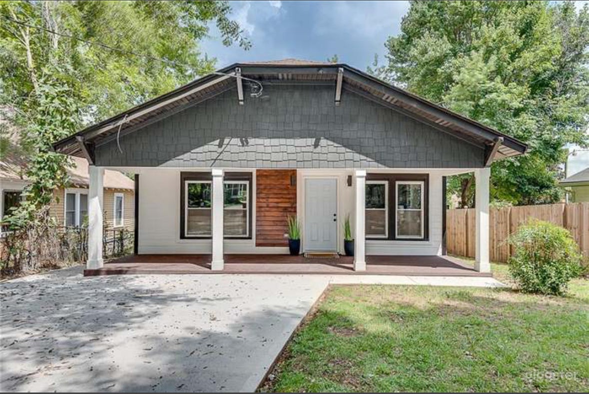 Newly Renovated Modern Bungalow Photo 1