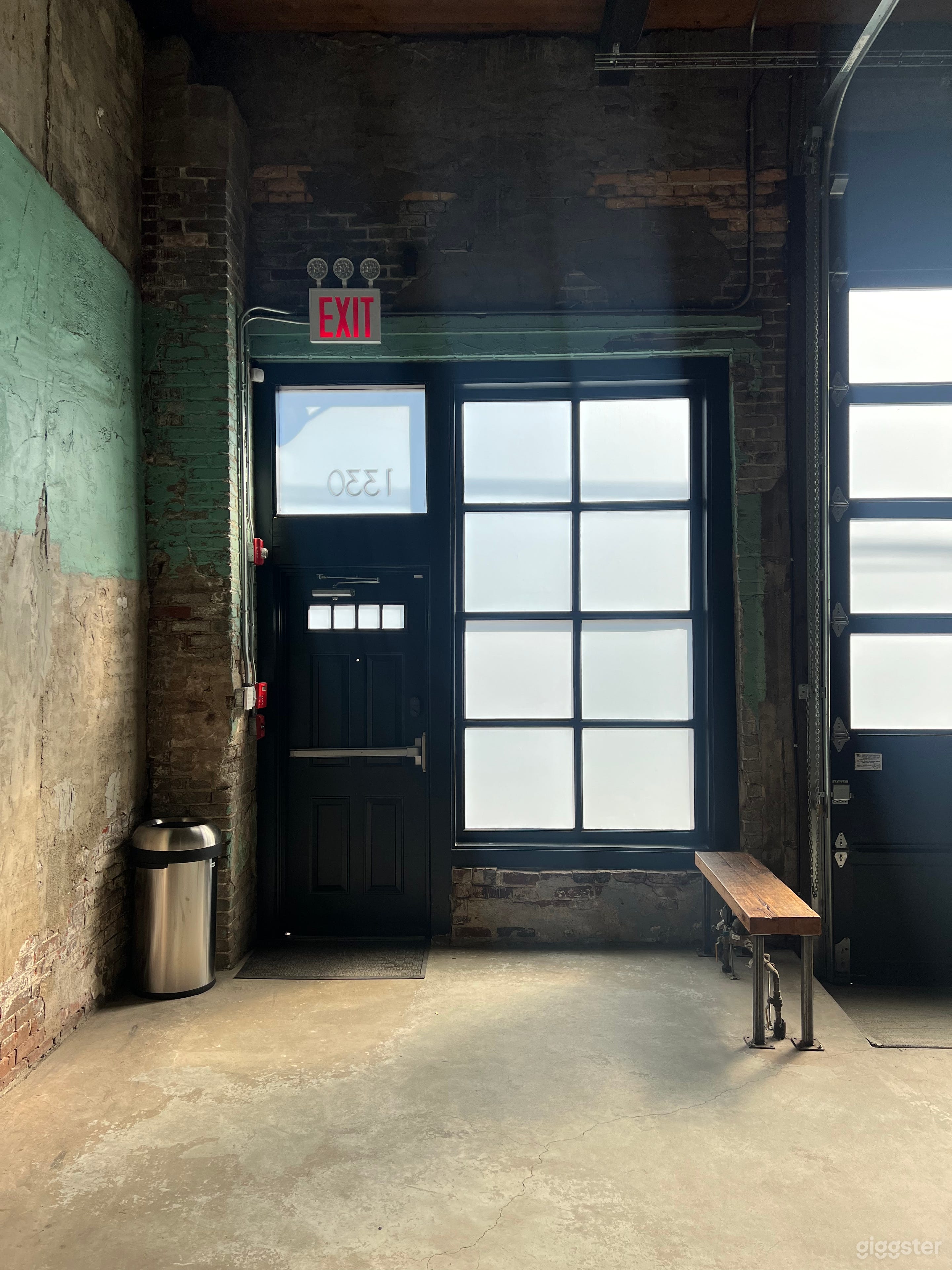 3000sq/ft High End Natural Light Photo Studio Photo 2