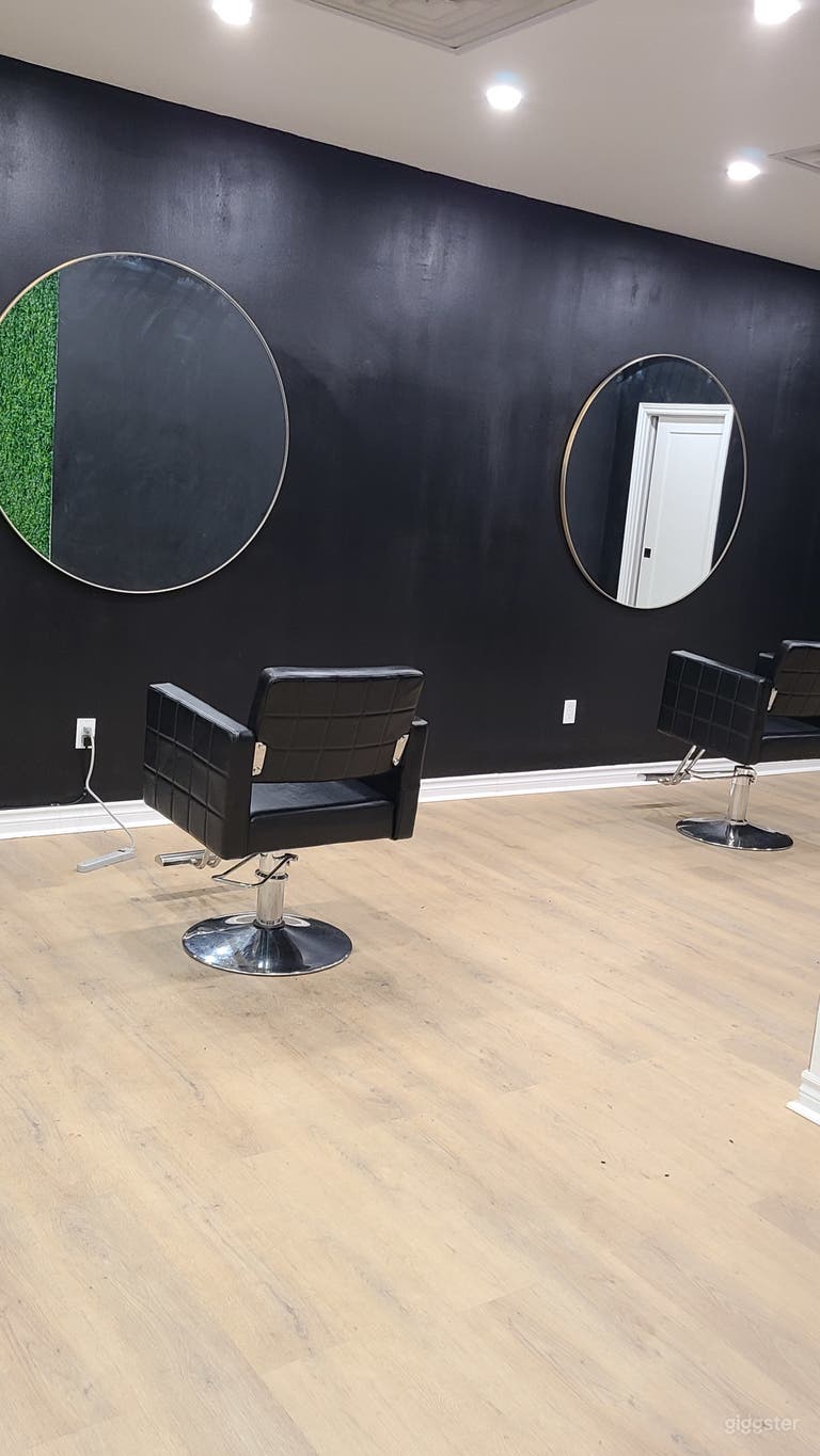  Modern Studio for Training, Events & More. 