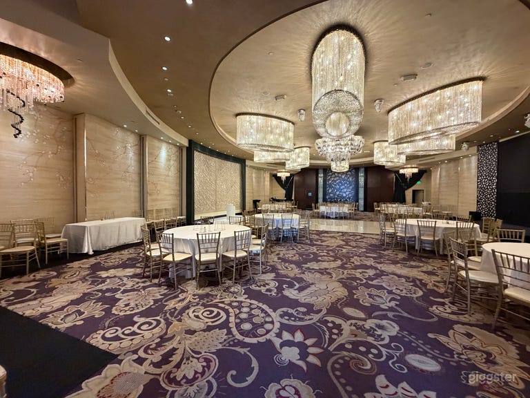  luxury restaurant location in Glendale 