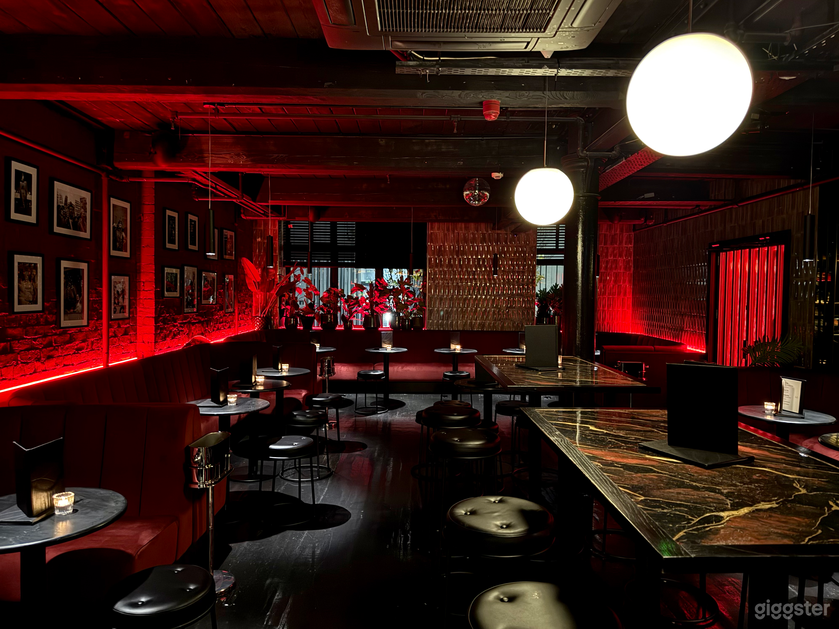 Sultry cocktail bar in the hear of Manchester Photo 1
