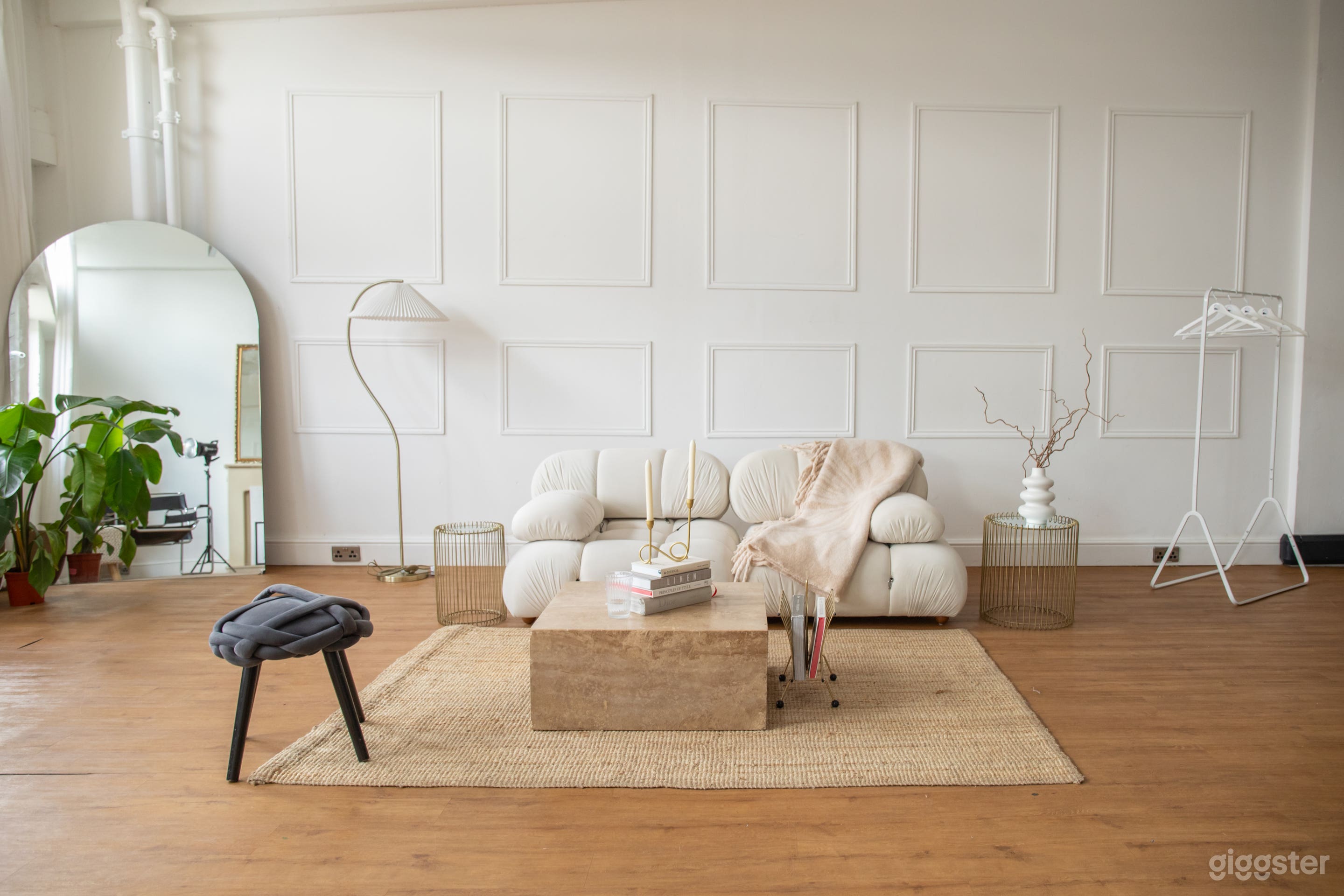 Parisian Style Studio Space - Battersea Photo 1