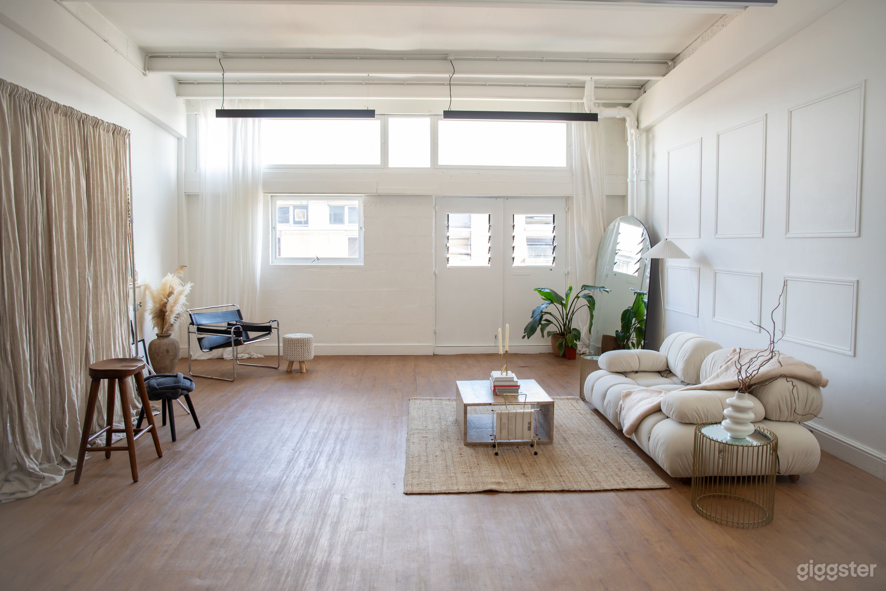 Parisian Style Studio Space - Battersea Photo 3