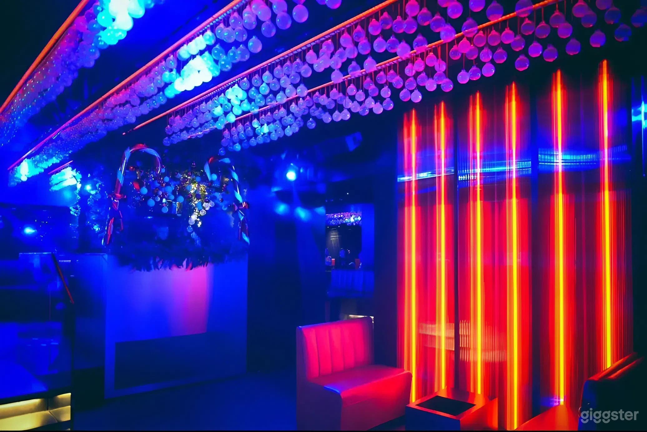 Milan Event Venue with Immersive Lighting & VIP Lounge Photo 3