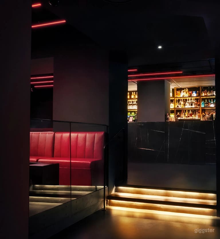  Location per Eventi a Milano con Illuminazione Immersiva e Lounge VIP 