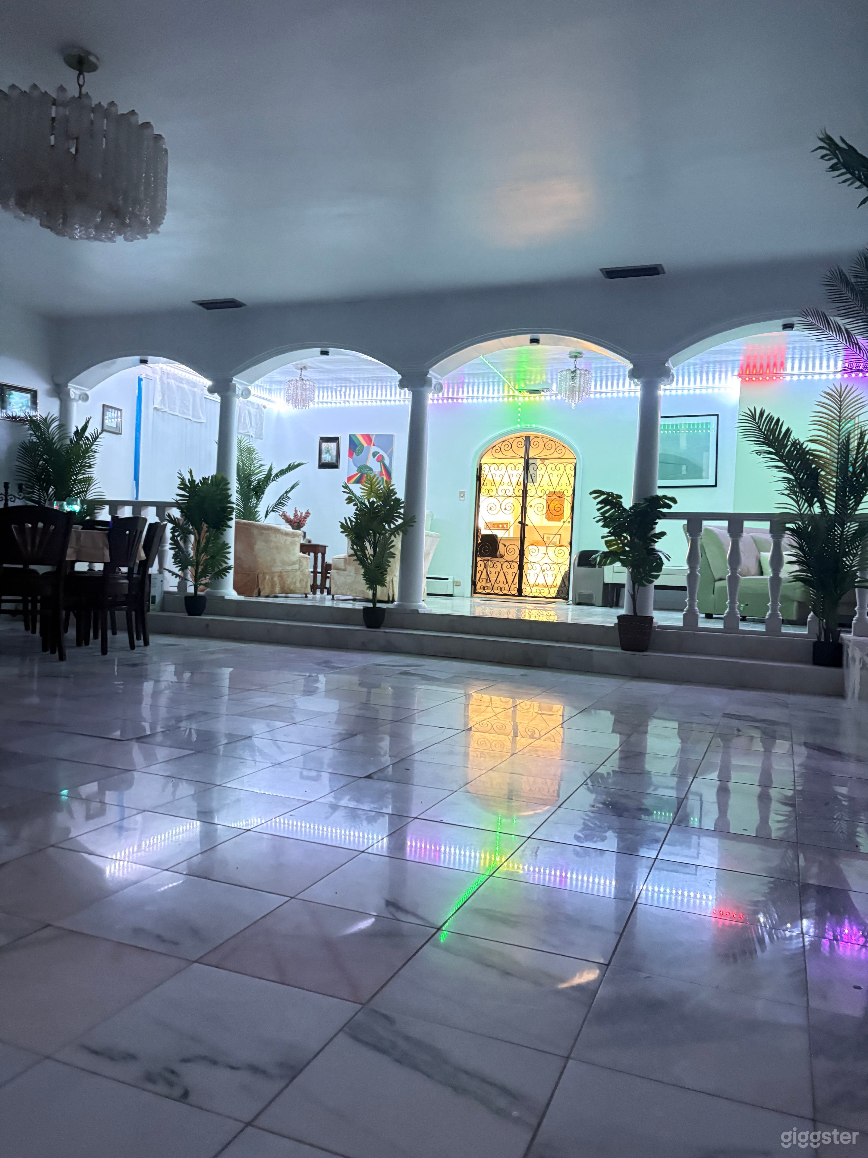Stylish Private Space for Meetings & Creative Events Photo 4