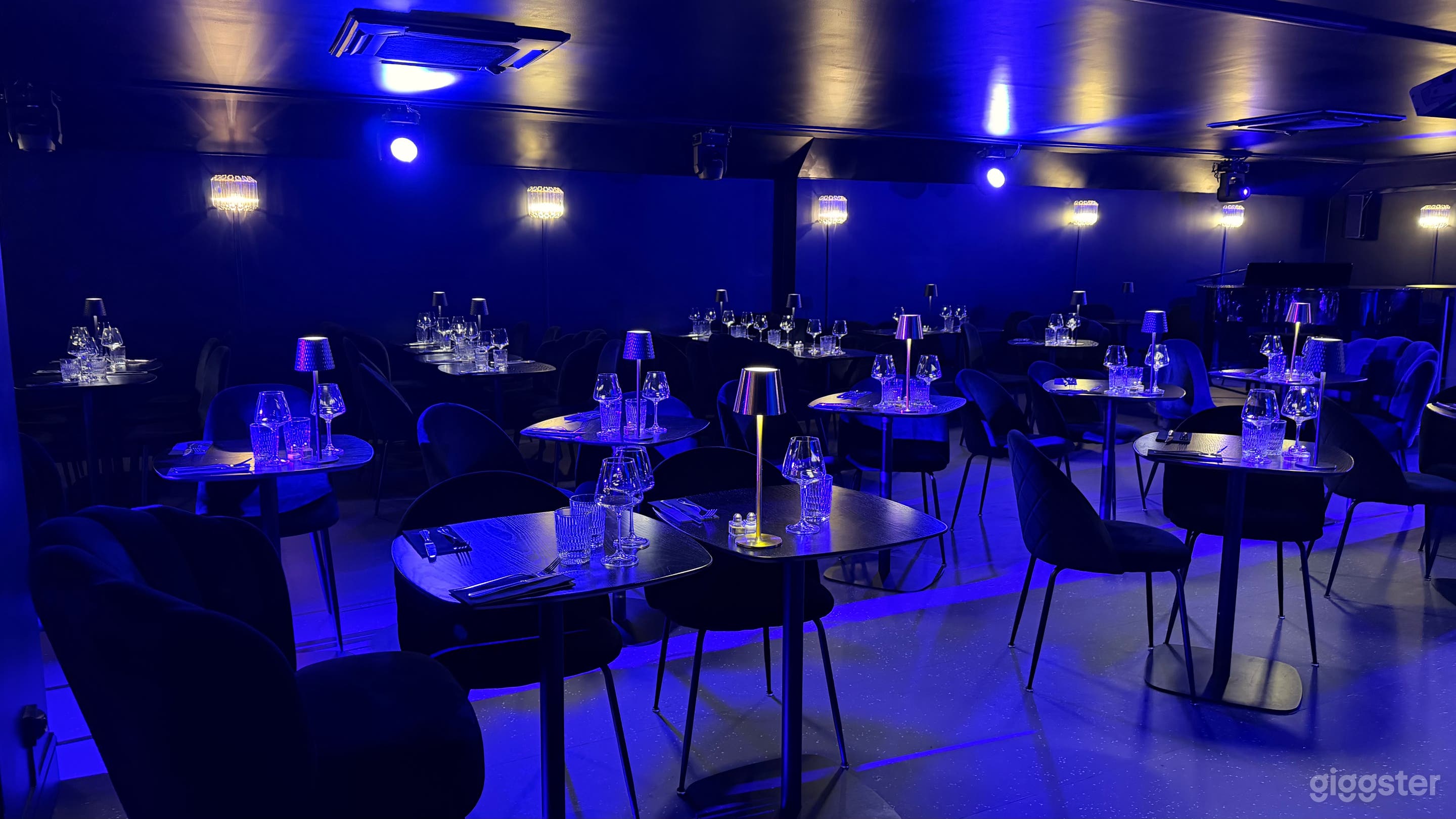 Photo de Cabaret contemporain au cœur de Paris 2