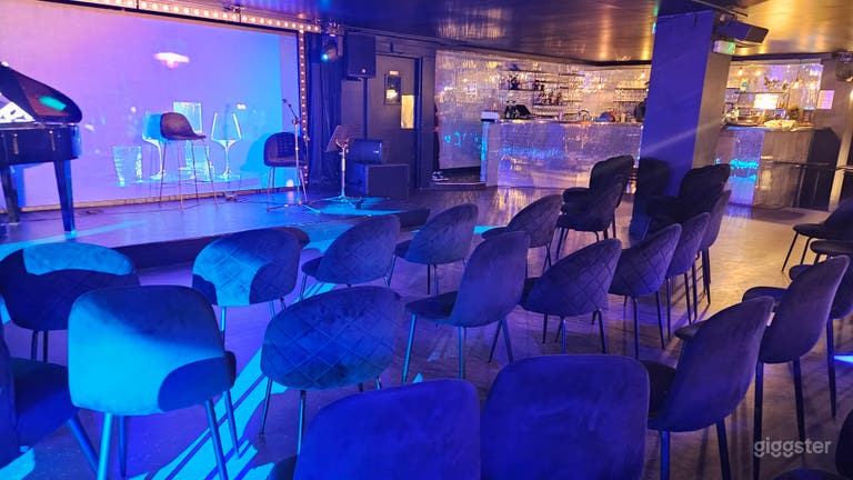  Cabaret contemporáneo en el corazón de París 