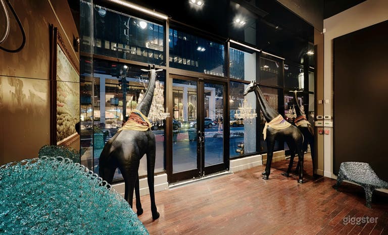  Gallery-Style Event Space with Chandeliers & High Ceilings 