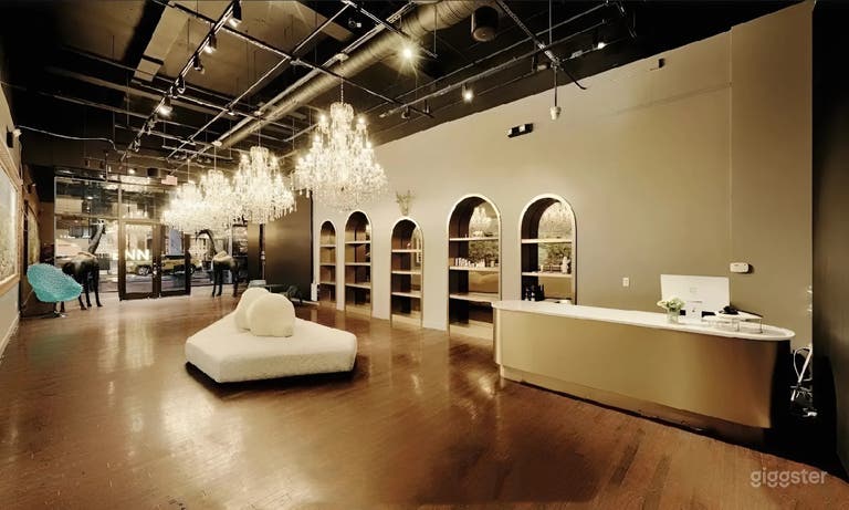  Gallery-Style Event Space with Chandeliers & High Ceilings 