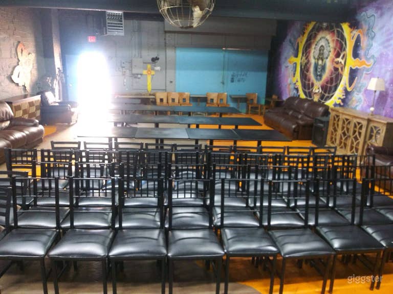  Distinctive Large Studio  