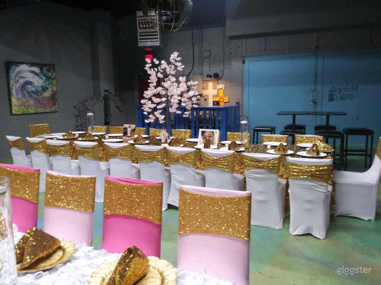  Distinctive Large Studio  