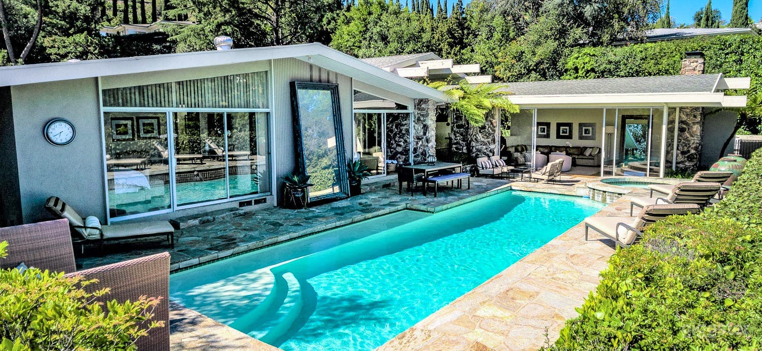Hollywood Hills Mid-Century Modern Photo 1