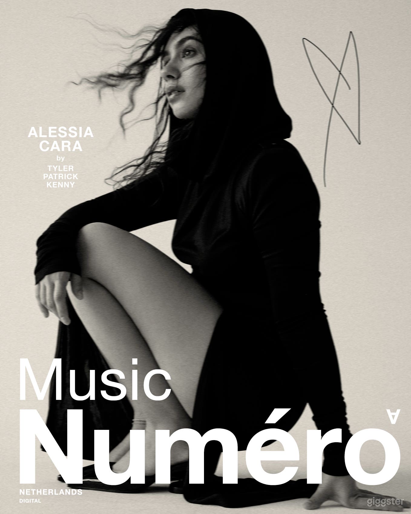 125: Affordable Natural Light Studio with Cyc Wall Photo 2