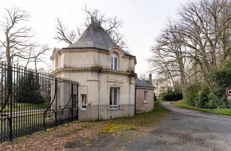  Un grand domaine d'une splendeur architecturale 