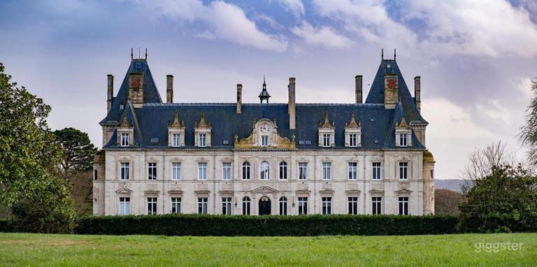  Un grand domaine d'une splendeur architecturale 