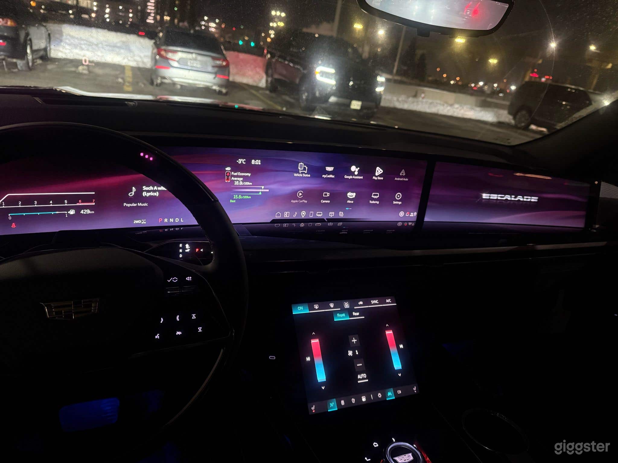 Cadillac Escalade ESV Photo 2