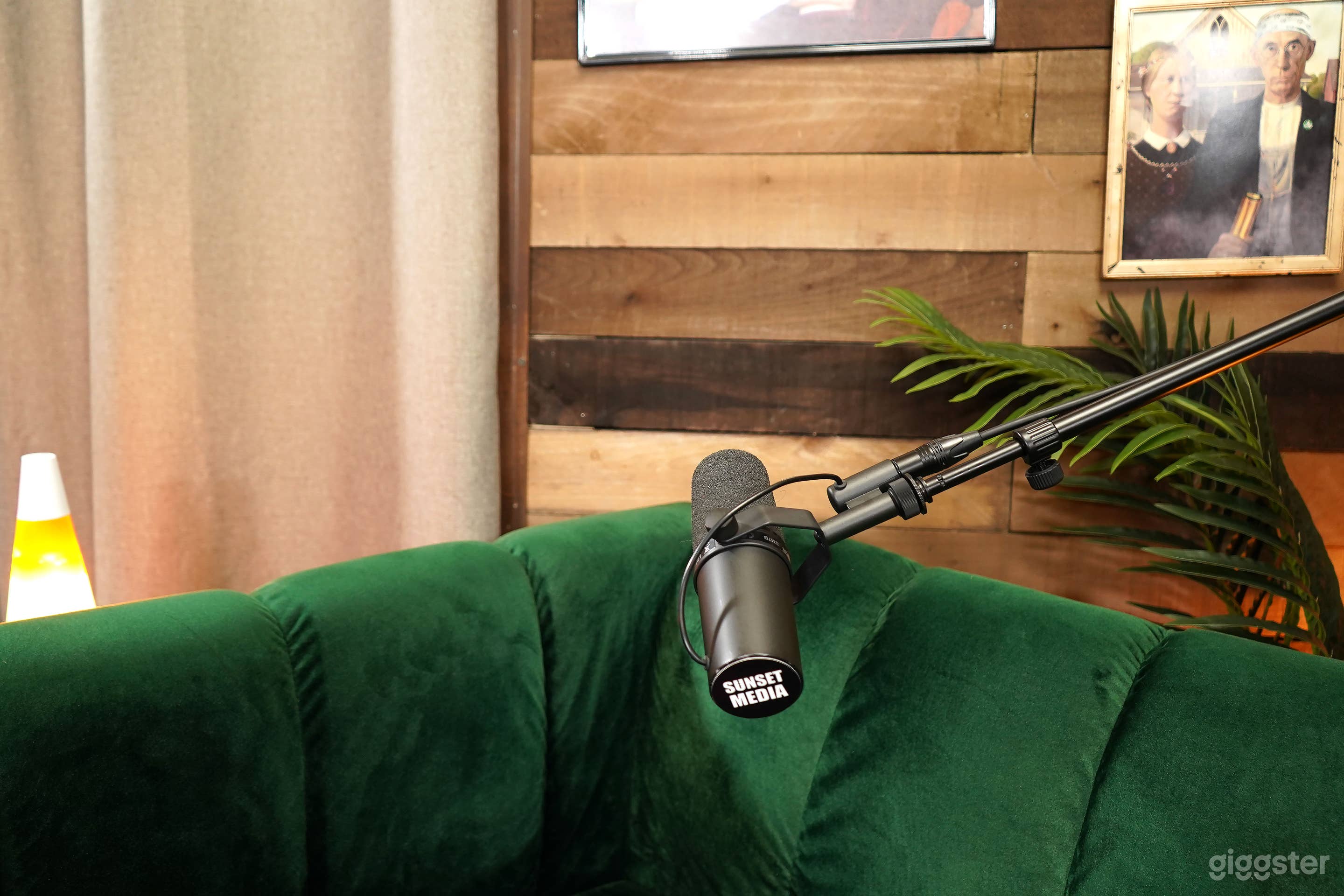 Bohemian Podcast Studio (Fully Equipped) Photo 4