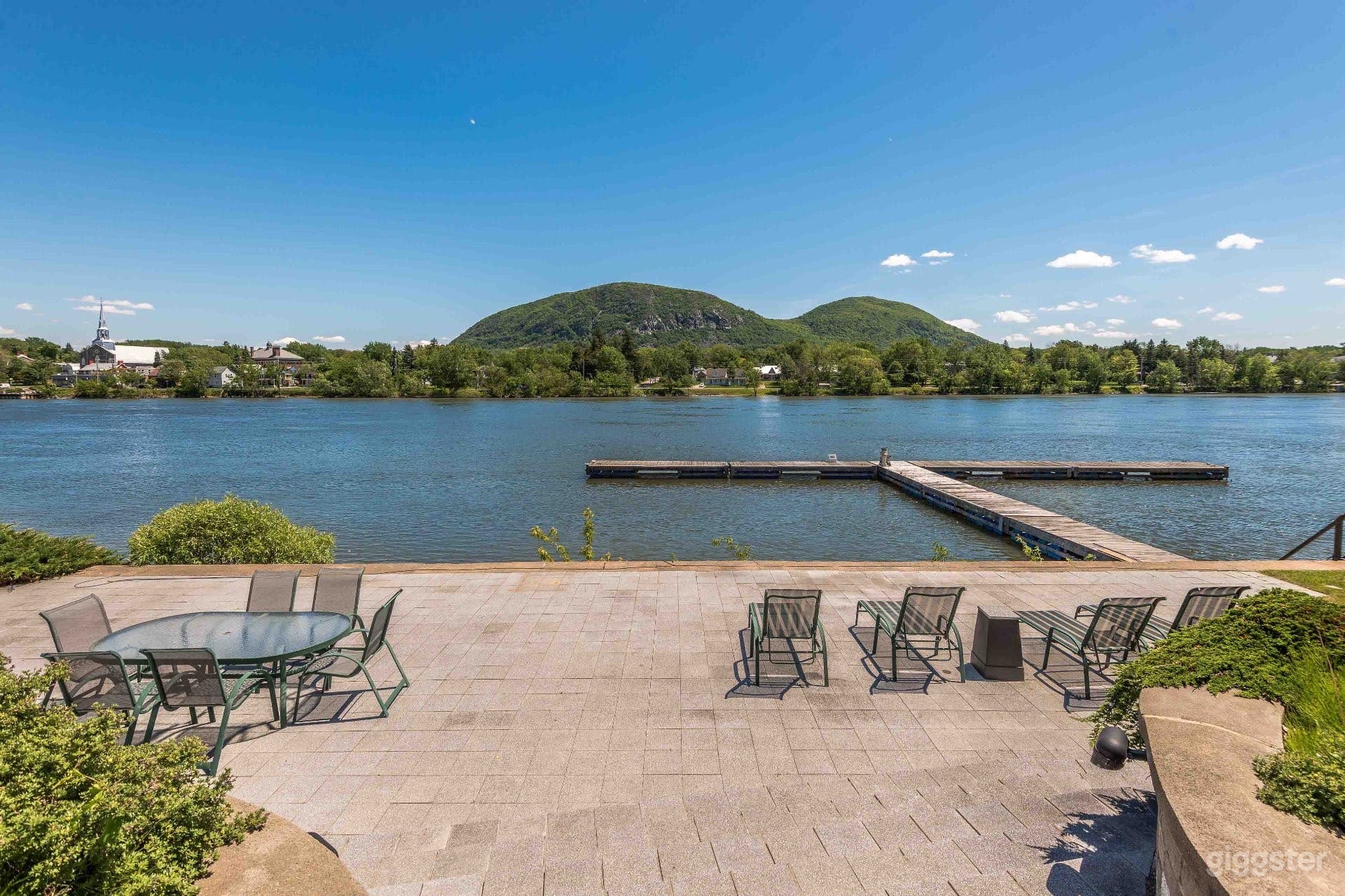 Luxury Manor with Indoor Jacuzzi River Access &Mountain View | Rent ... - Waterfront Mountain View Rentals In Riverside