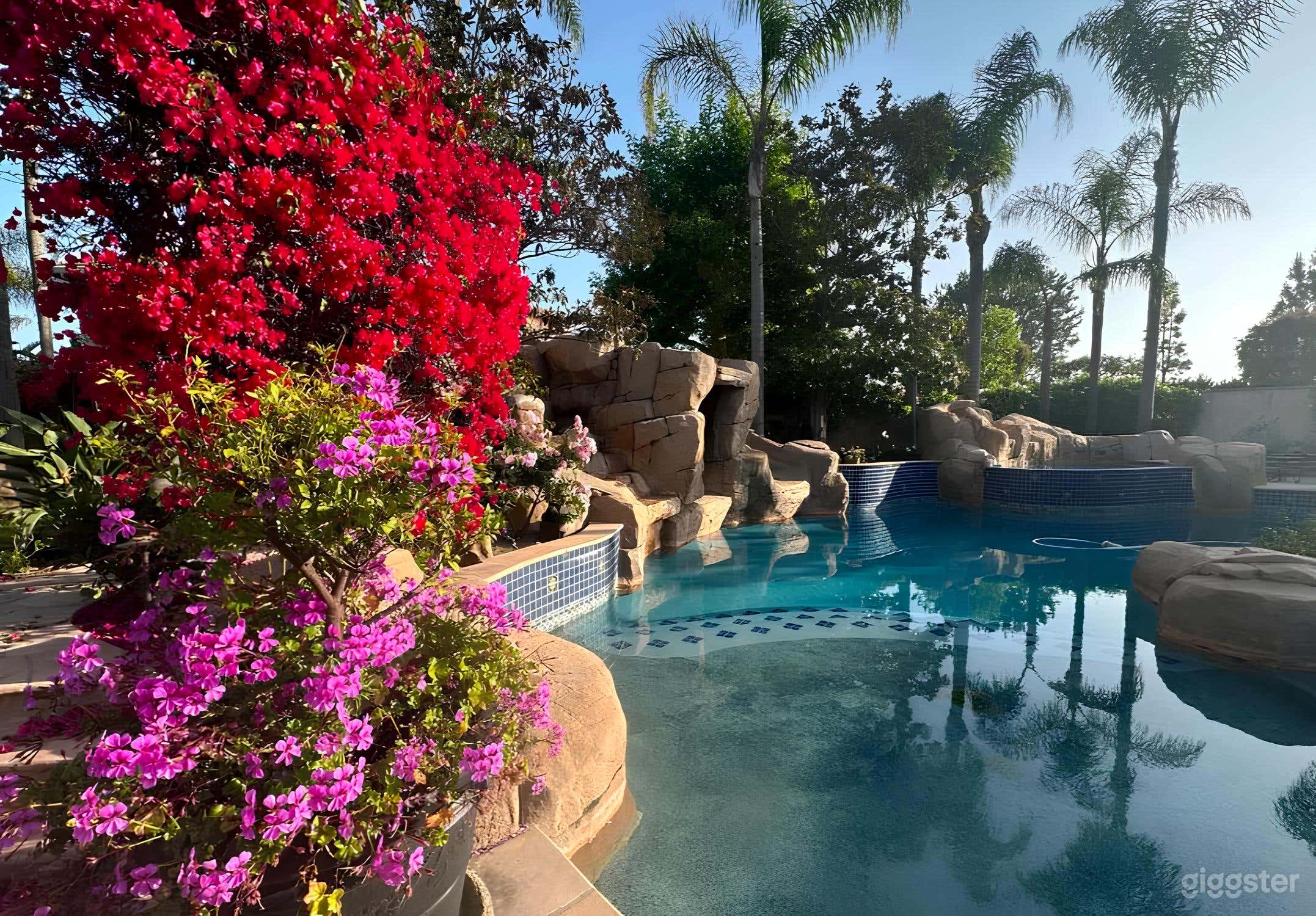 Expansive Backyard with Mountain View &amp; Water Fall, Pool/Spa Photo 2