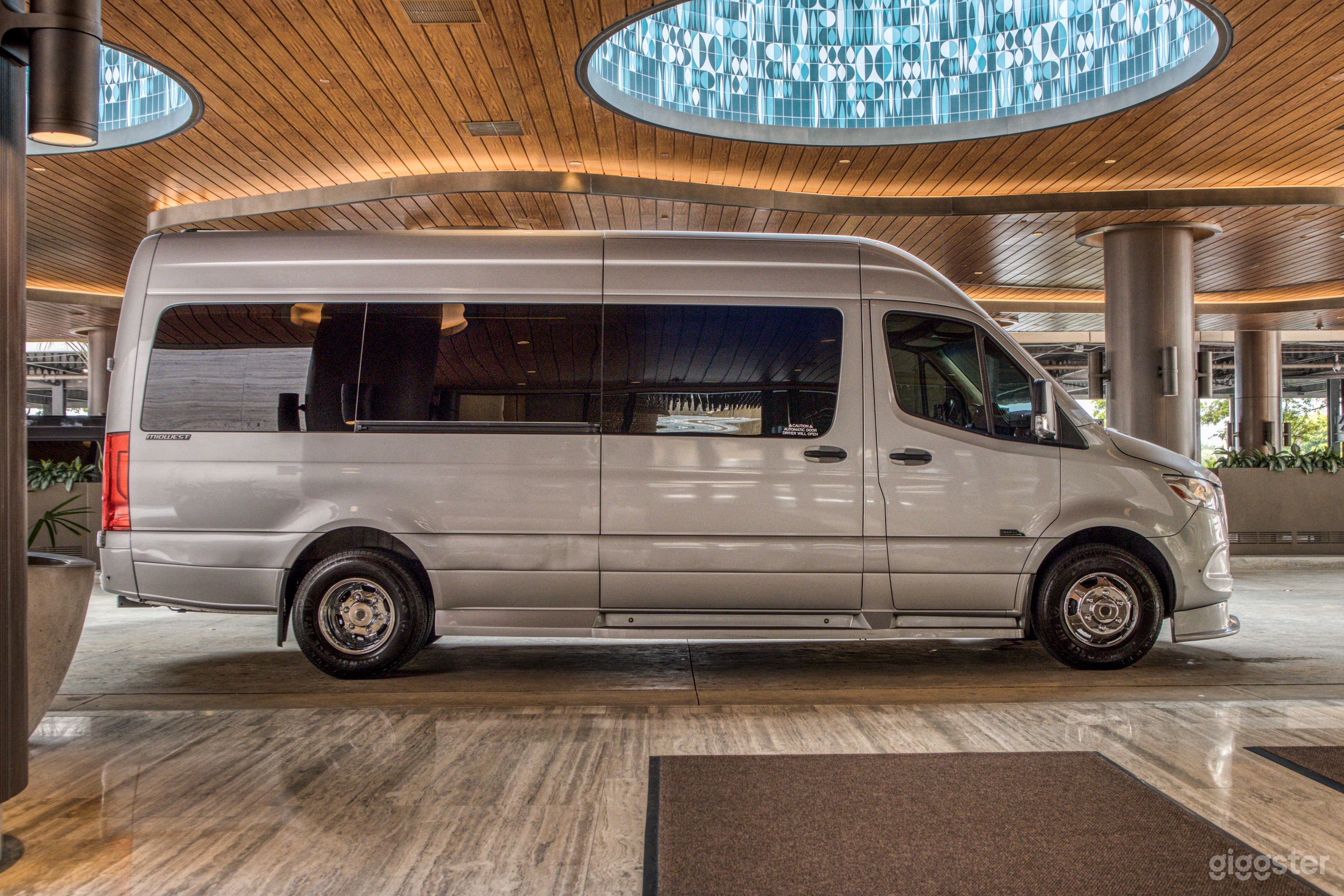 2023 Mercedes-Benz Sprinter Photo 2