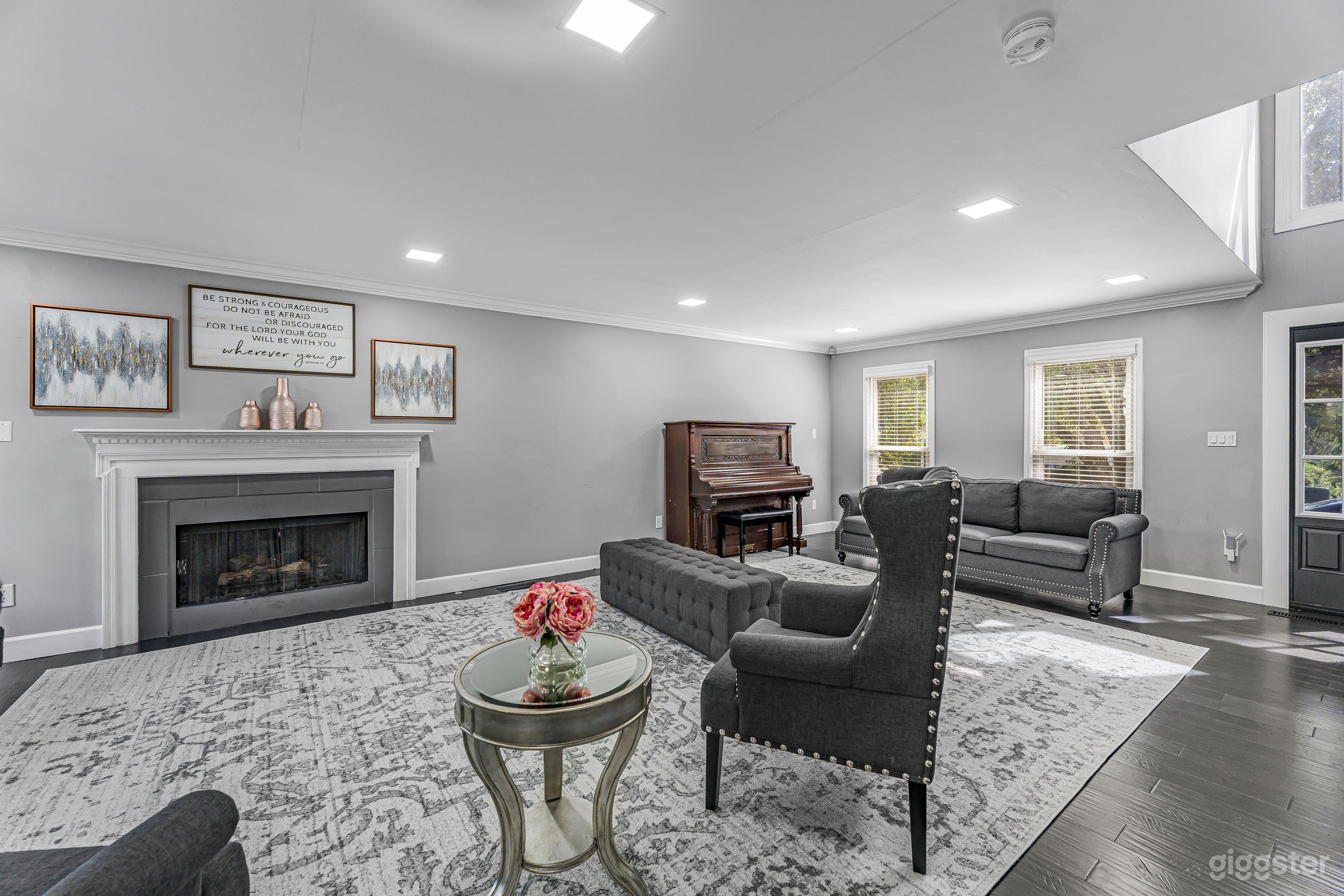 Two-story Brickfront House for Productions Photo 4