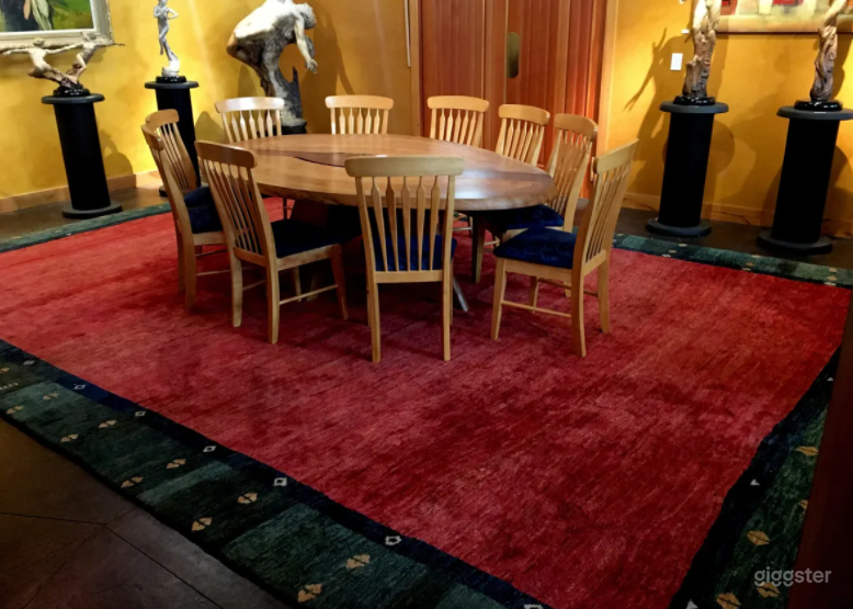 Unique Sculpture Gallery Perfect for Events Space Photo 2