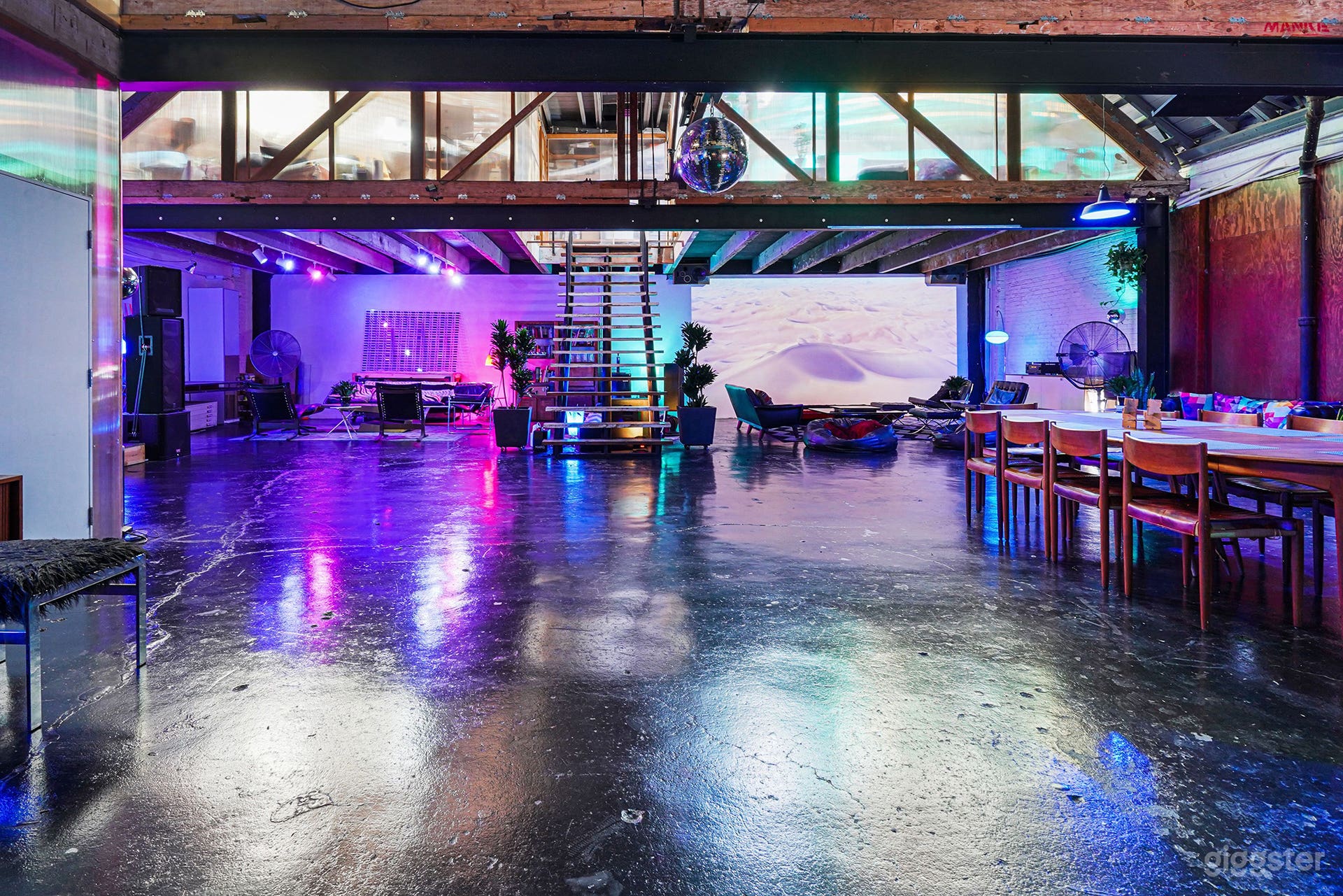 537 Ceres Ave: Industrial Warehouse Loft for Rent in Downtown LA