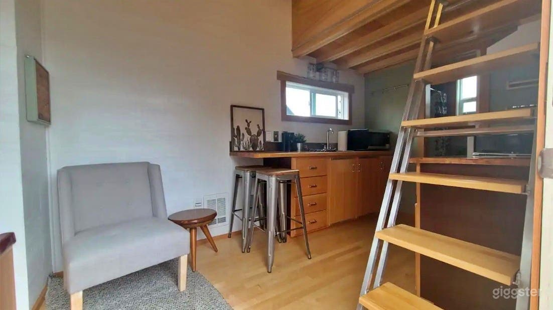 Well-Crafted Tiny Home On Wheels Photo 3