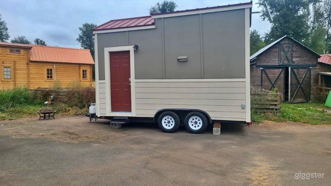 Well-Crafted Tiny Home On Wheels Photo 1