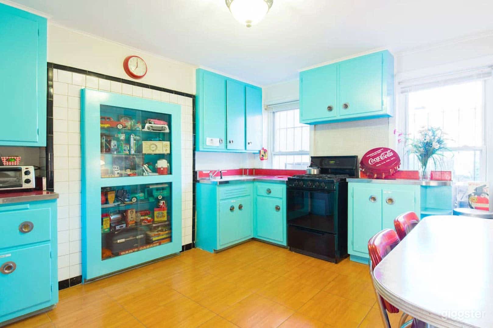 ❤️Amazing 1950's Kitchen &amp; Garden Charm ❤️  Photo 1