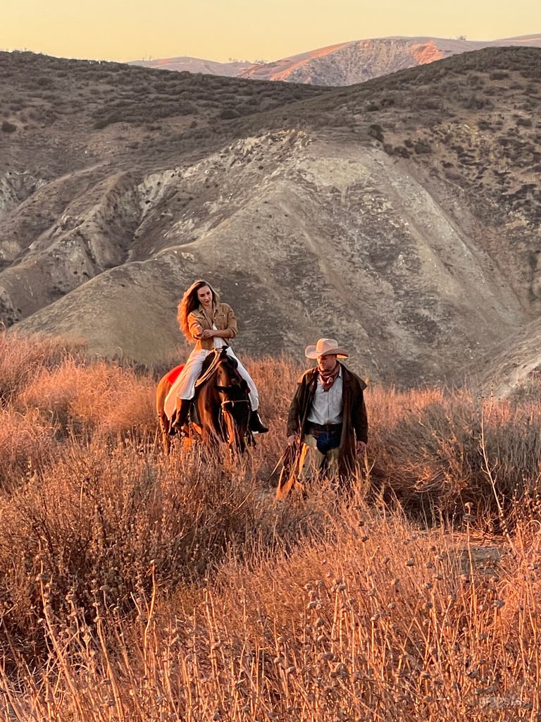  Upscale horse farm+ Rugged terrain + 2 avail homes 