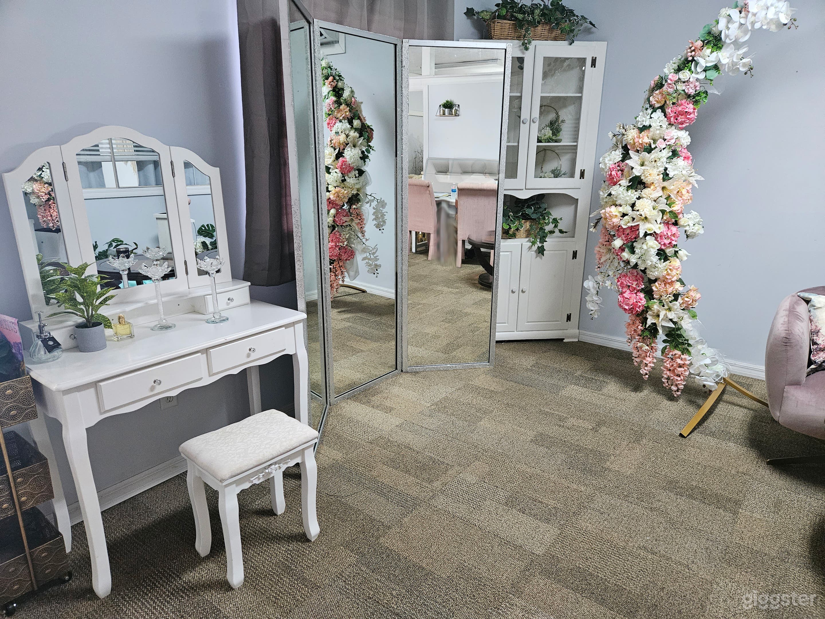 Bridal Suite at Studio 131 Orange Lake, Largo FL