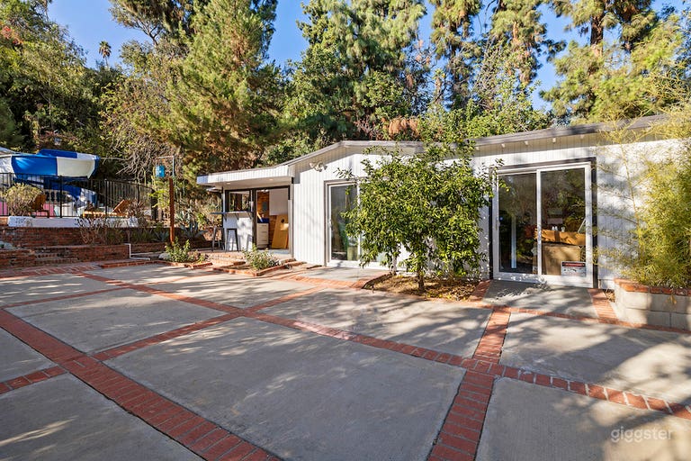  1031 Contemporary Los Angeles 