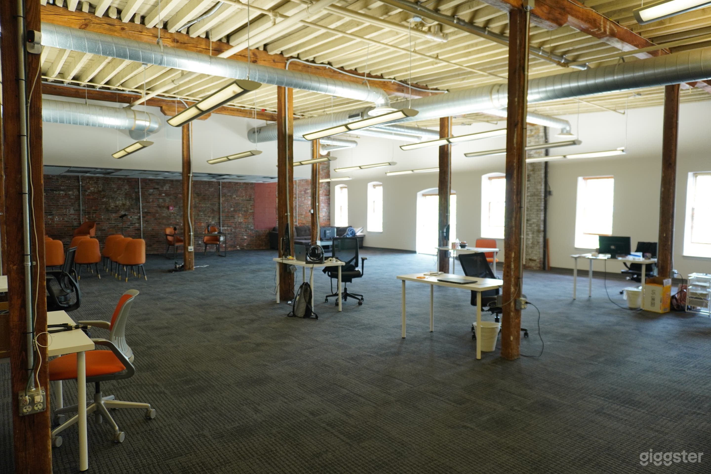 Multiple Versatile Studios Buyout w/ Skyline w/ Views Photo 1