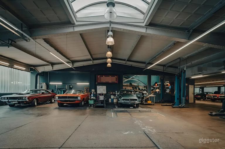  Klassische Autorestaurierung Garage & Industrieller Werkstattbereich 