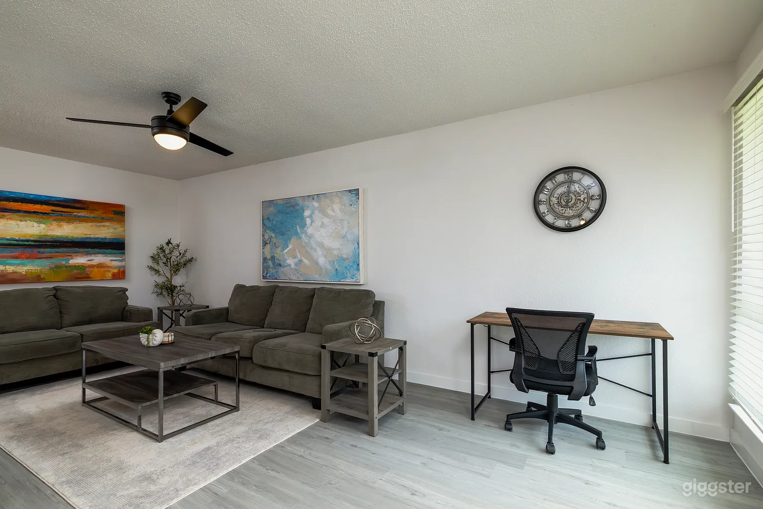 Private Duplex | Yard, Parking & Film-Ready Near DFW Photo 3
