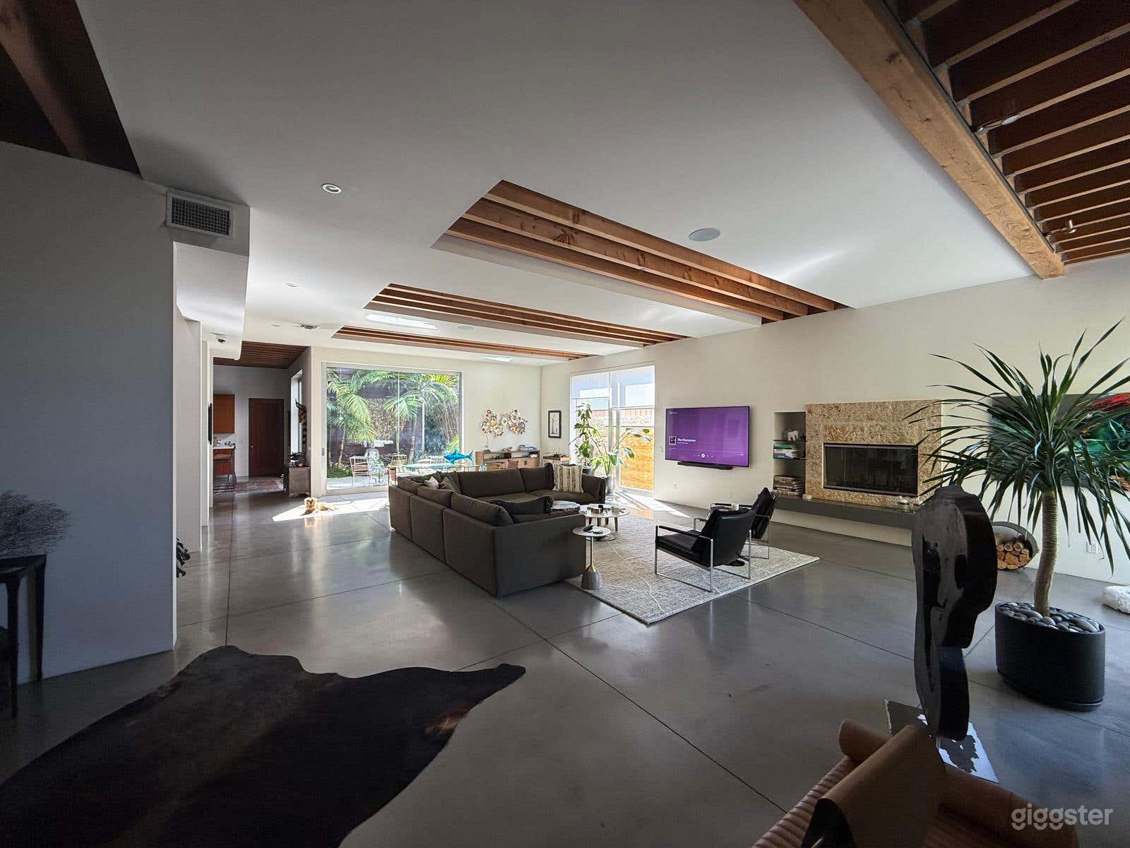 Hidden Gem with Modern Design Photo 1