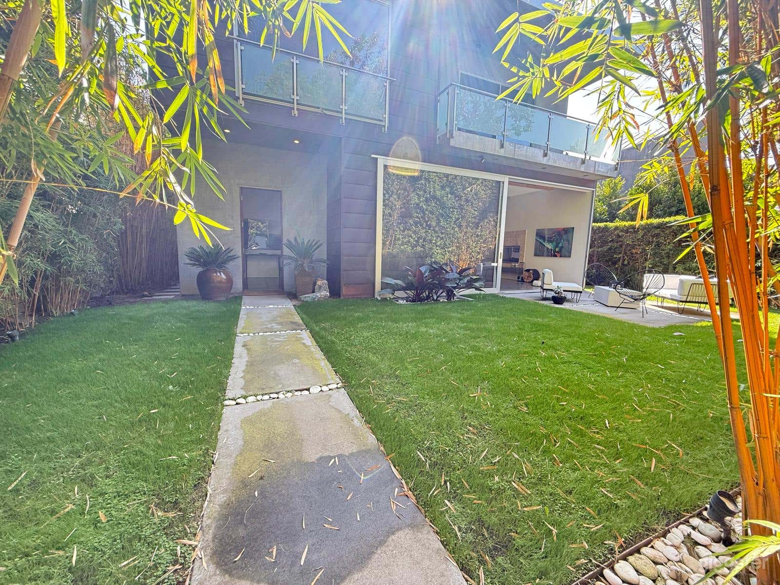 Hidden Gem with Modern Design Photo 2