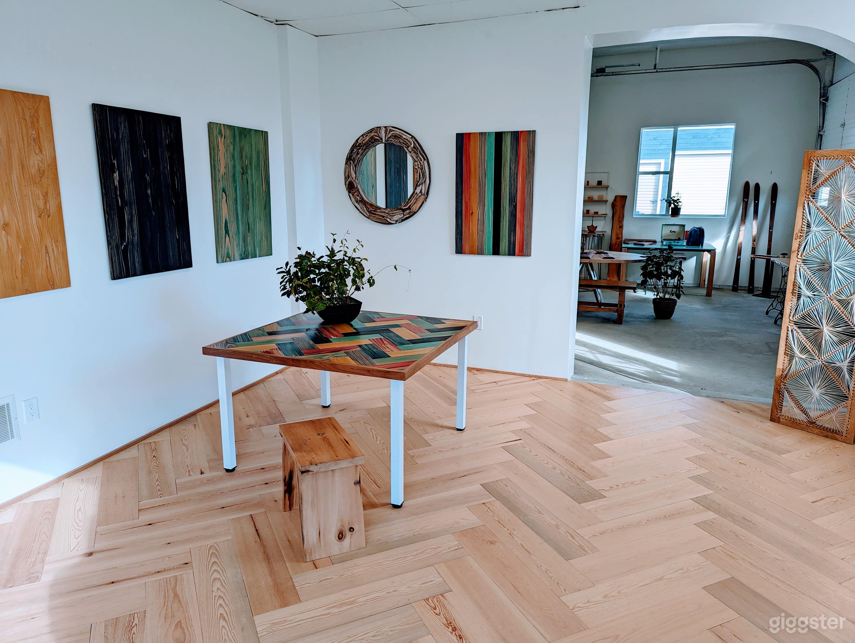 Art Gallery, Showroom, Boardroom, Office Space