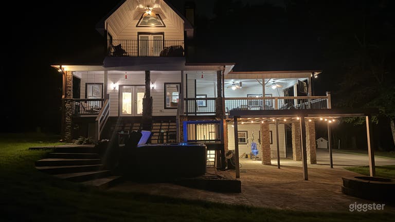  Secluded 16-Acre Estate for Film, Photography & Events 