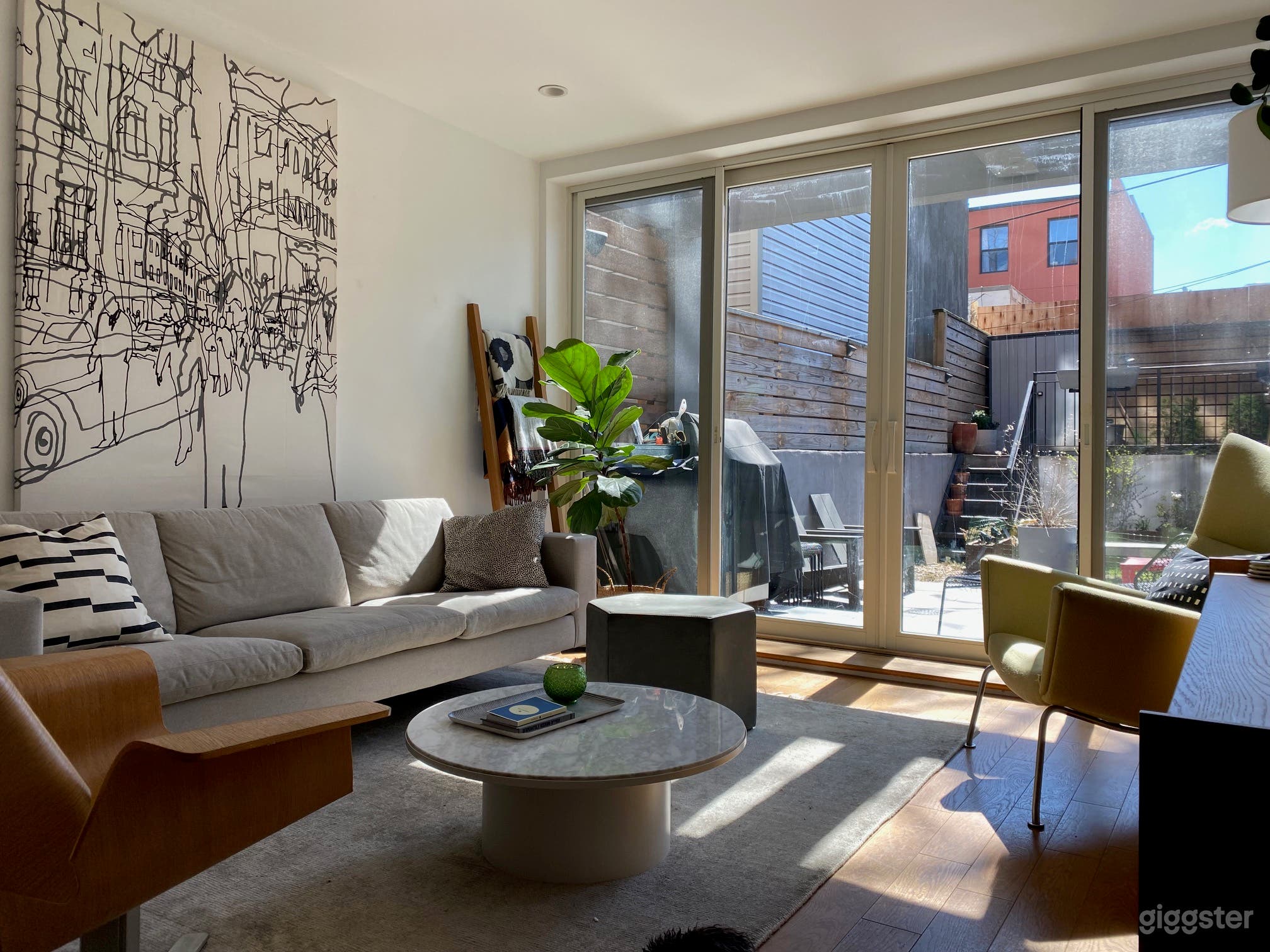 Living Room - open out to backyard