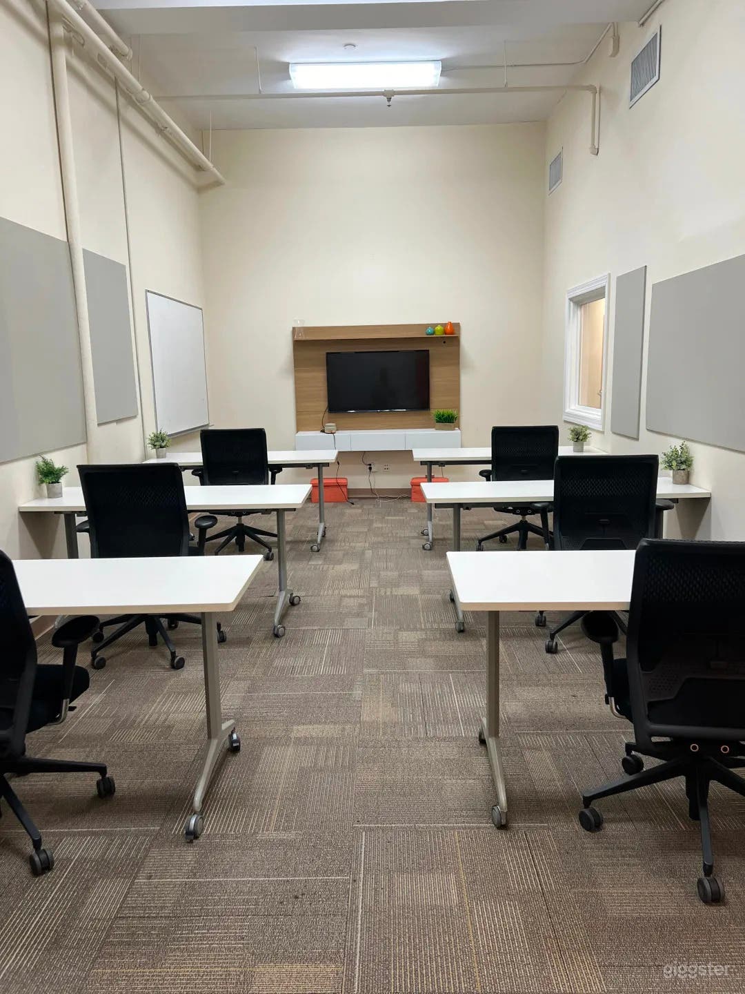 Digital Classroom Photo 3