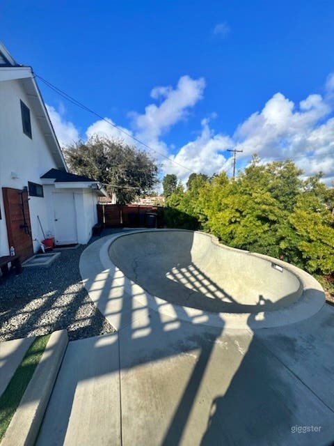 Skate Pool for Recreation and Shoots Photo 2